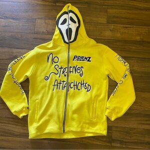 Circus "No Strings Attached" Yellow Full Zip Hoodie
Sz XL Men’s